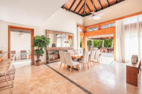 Amazing 5br villa w pool at Green Village A